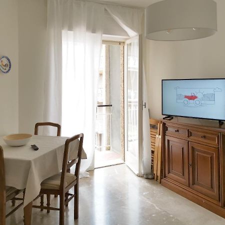 Casa Margherita, Centrale A Due Passi Dal Mare Bordighera Exterior foto